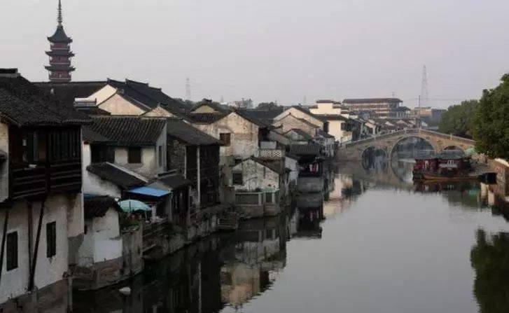 深入探索在大学里面学驾照和在本地学哪个好过,解答你的疑虑